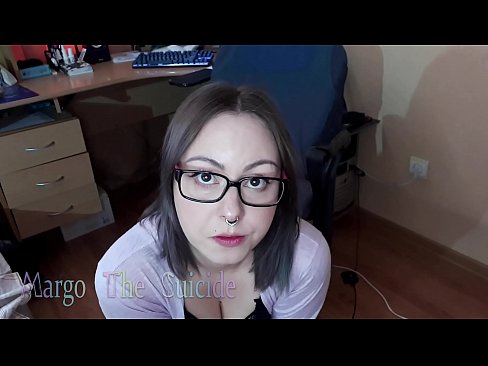❤️ Sexy meisje met bril zuigt Dildo diep op camera ❤❌ Super sex at us ☑